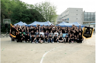 창공체전 우승팀(응급구조과)의 단체 촬영(2010.5.19)